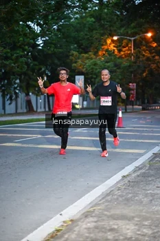Runner Photo 1882988