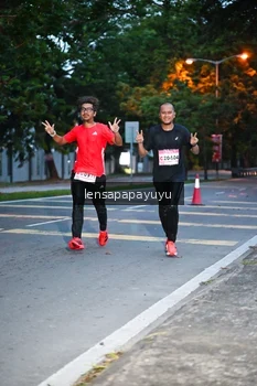 Runner Photo 1883006