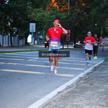 Runner Photo 1883060