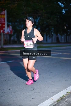 Runner Photo 1883077