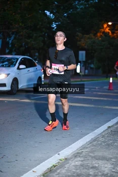 Runner Photo 1883110