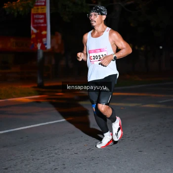Runner Photo 1883121