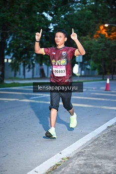 Runner Photo 1883201