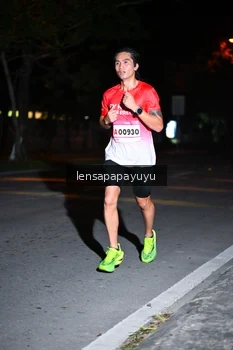 Runner Photo 1883401