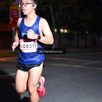 Runner Photo 1883565