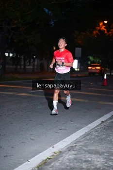 Runner Photo 1883571