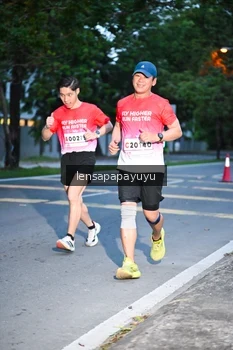Runner Photo 1883618