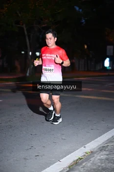 Runner Photo 1883779