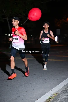 Runner Photo 1883792