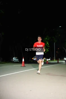 Runner Photo 1883804