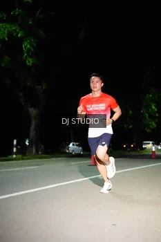 Runner Photo 1883960