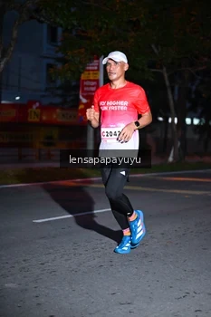 Runner Photo 1884072