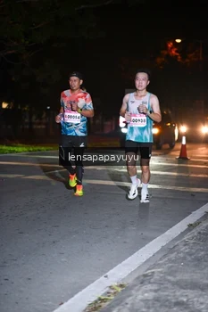 Runner Photo 1884106