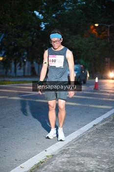 Runner Photo 1884164