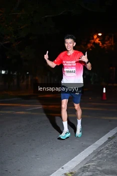 Runner Photo 1884484