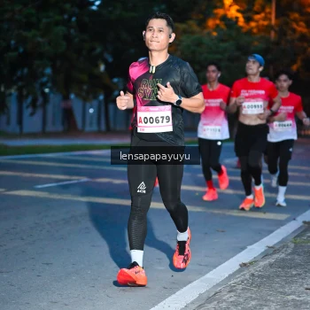 Runner Photo 1884505