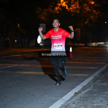 Runner Photo 1884517