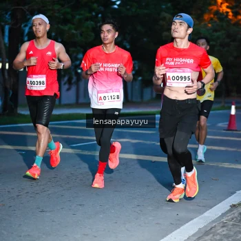 Runner Photo 1884530