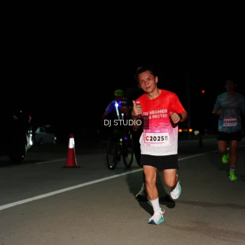 Runner Photo 1884536
