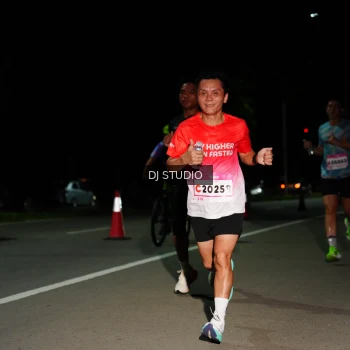 Runner Photo 1884539