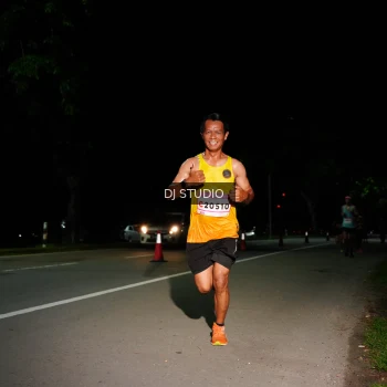 Runner Photo 1884547