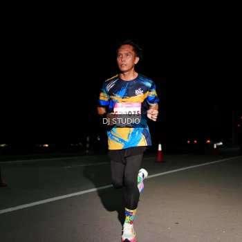 Runner Photo 1884576