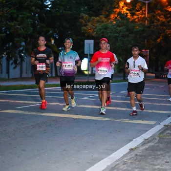 Runner Photo 1884714