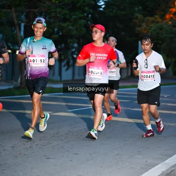 Runner Photo 1884727