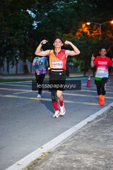 Runner Photo 1884834