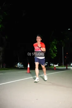 Runner Photo 1885037