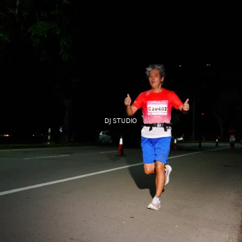 Runner Photo 1885050
