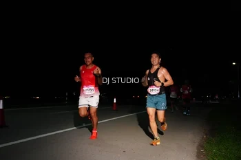 Runner Photo 1885051