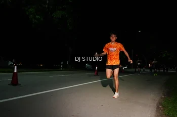 Runner Photo 1885058