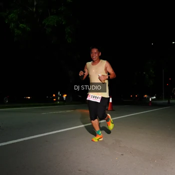 Runner Photo 1885064