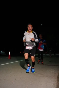 Runner Photo 1885073