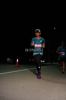 Runner Photo 1885077