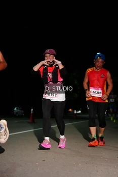 Runner Photo 1885087