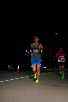 Runner Photo 1885090