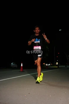 Runner Photo 1885093