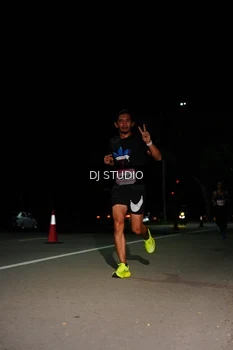 Runner Photo 1885094