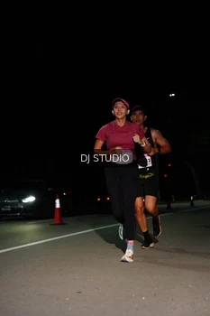 Runner Photo 1885095