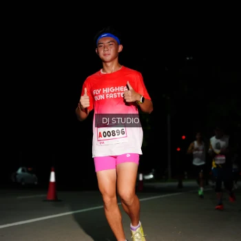 Runner Photo 1885099