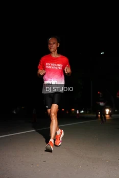 Runner Photo 1885106