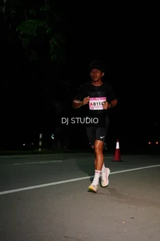 Runner Photo 1885114