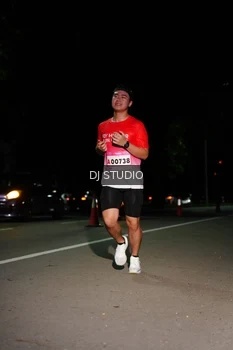 Runner Photo 1885120