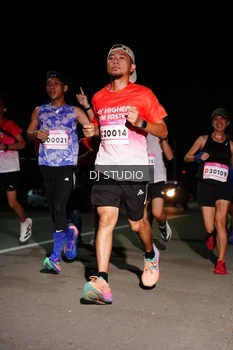 Runner Photo 1885126