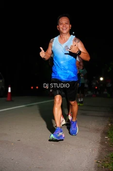 Runner Photo 1885129