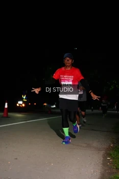 Runner Photo 1885145
