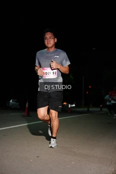 Runner Photo 1885149