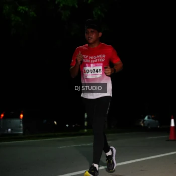 Runner Photo 1885155